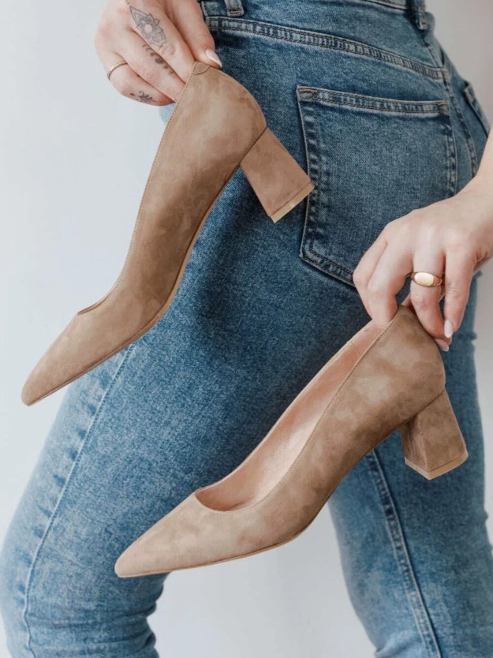 Ally NY Women’s Tenacious Tan Suede Lower Block Heel EU 36.5 US 6.5 Wide D $335